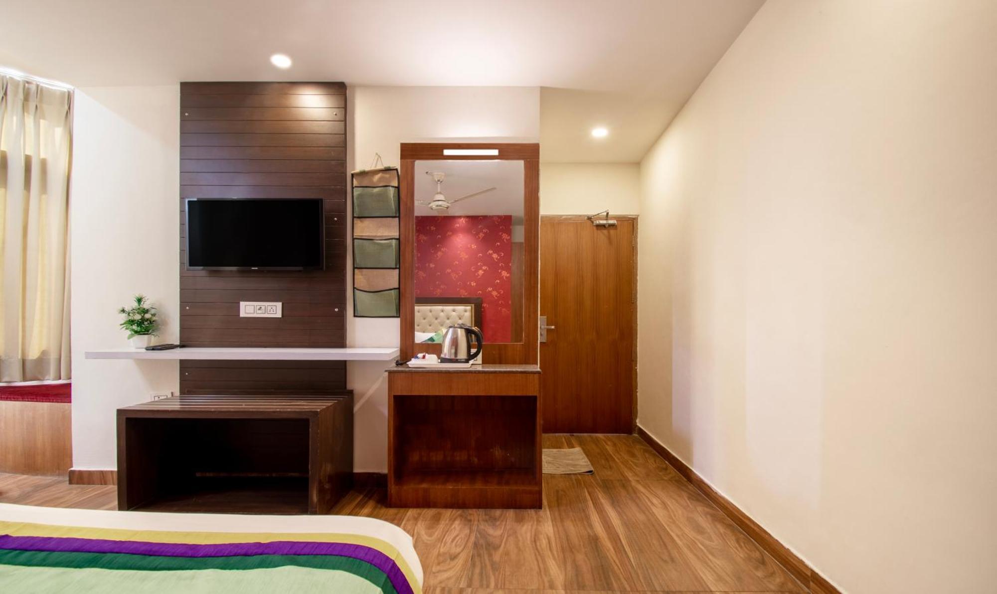 Ambika Residency, Near Hidimba Devi Temple Hotel Manali  Ngoại thất bức ảnh