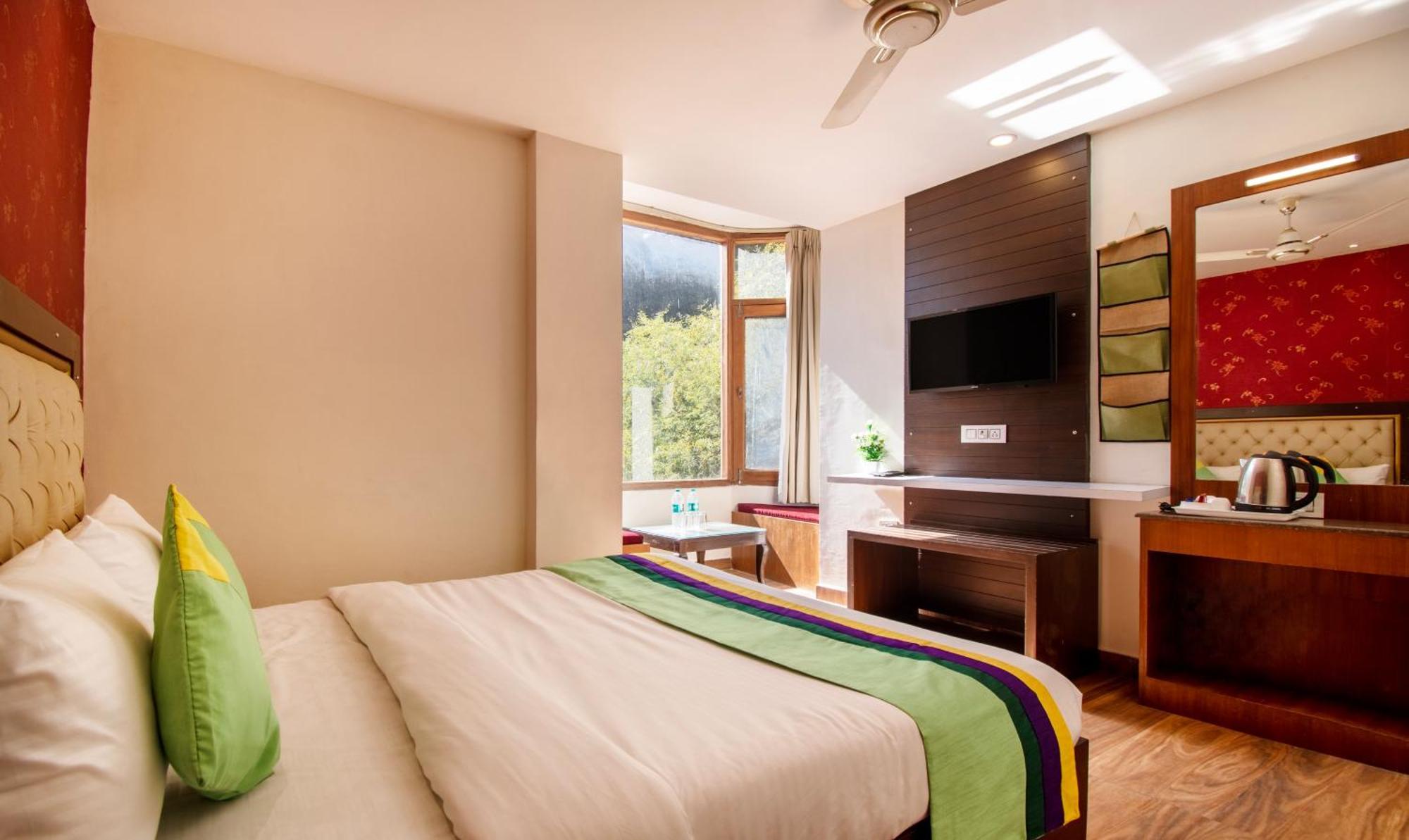 Ambika Residency, Near Hidimba Devi Temple Hotel Manali  Ngoại thất bức ảnh